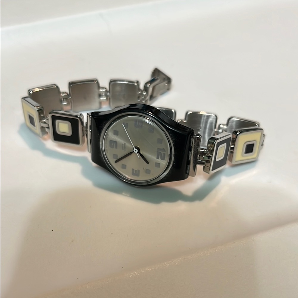 Swatch Silver and Black with Sleek Design